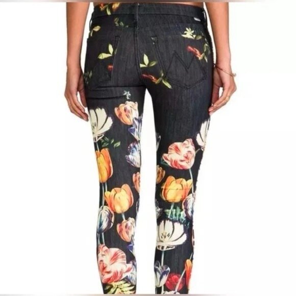 MOTHER Women Jeans 26 The Looker in He Kissed Me Between the Gardenias & Daisies - Picture 2 of 16
